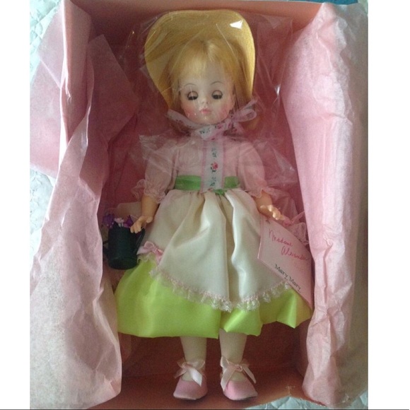 ❌SOLD!❌Vintage Madame Alexander collectible “Mary, Mary”doll - Picture 6 of 12